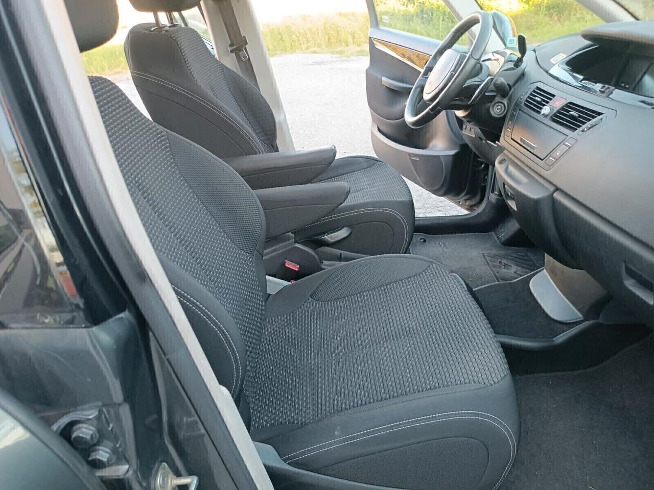 Citroen C4 2013---1.6 Diesel 7 Posti Automatica