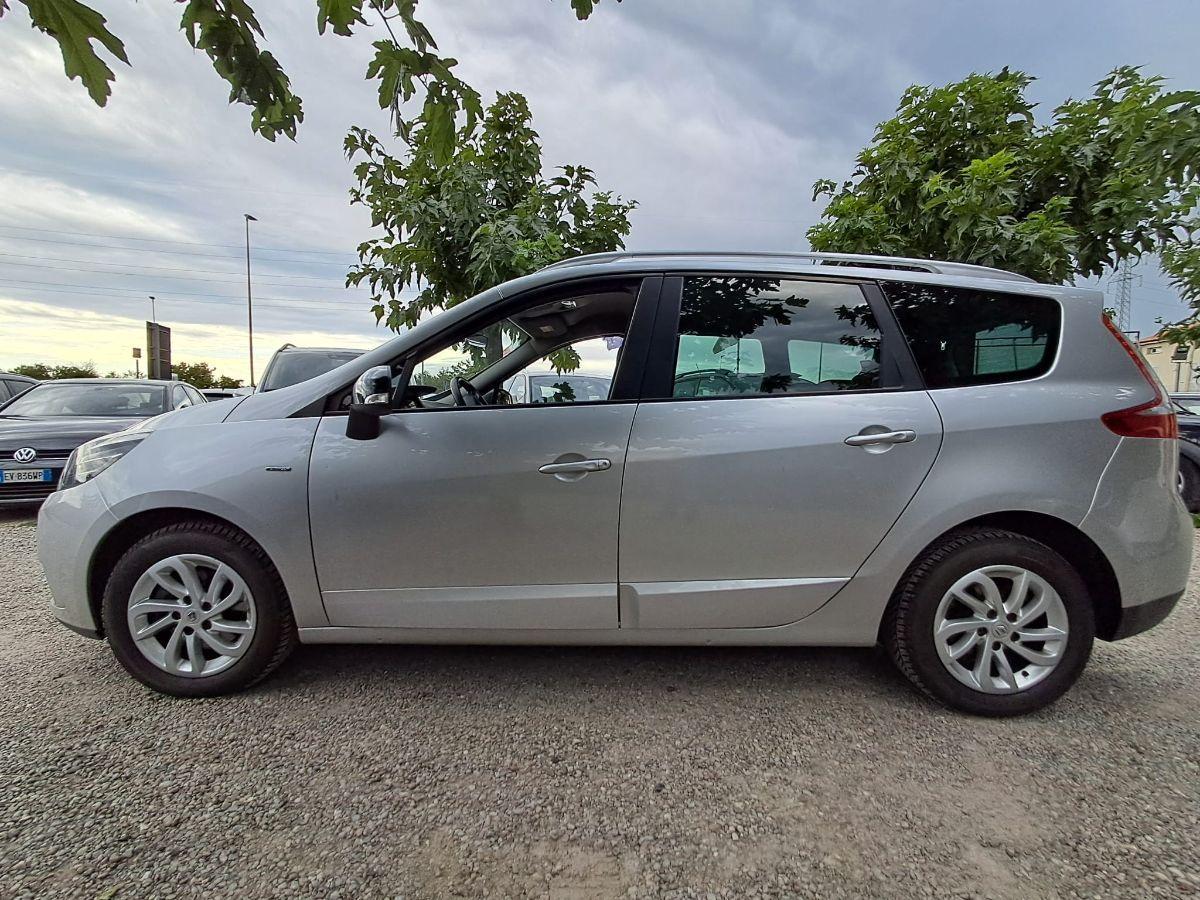 RENAULT - Scénic - 1.5 dCi 110 CV Limited - 7 Posti!