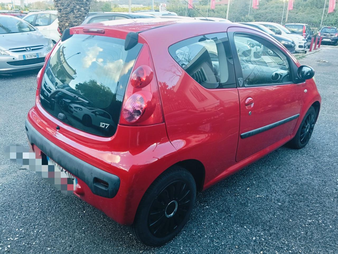 Peugeot 107 1.0 68CV 3p. Plaisir