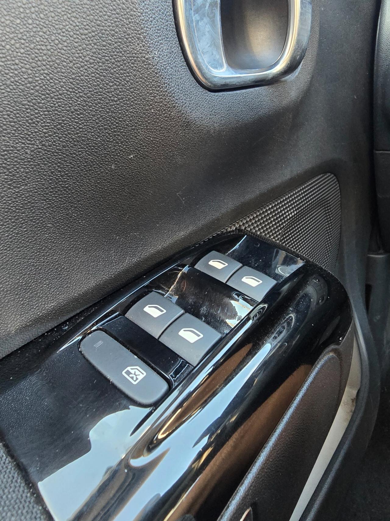 Citroen C3 PureTech 110 S&S EAT6 Shine Pack