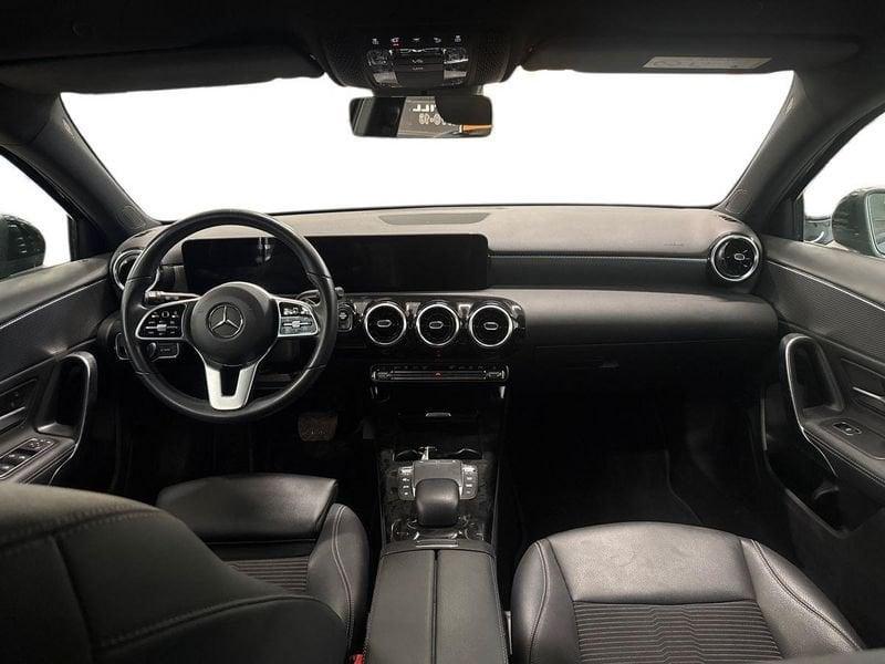 Mercedes-Benz Classe A A 180 d Sport auto