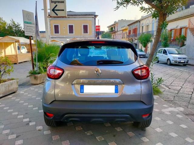 Renault Captur 1.5 dci Business 90CV - 45.290 KM