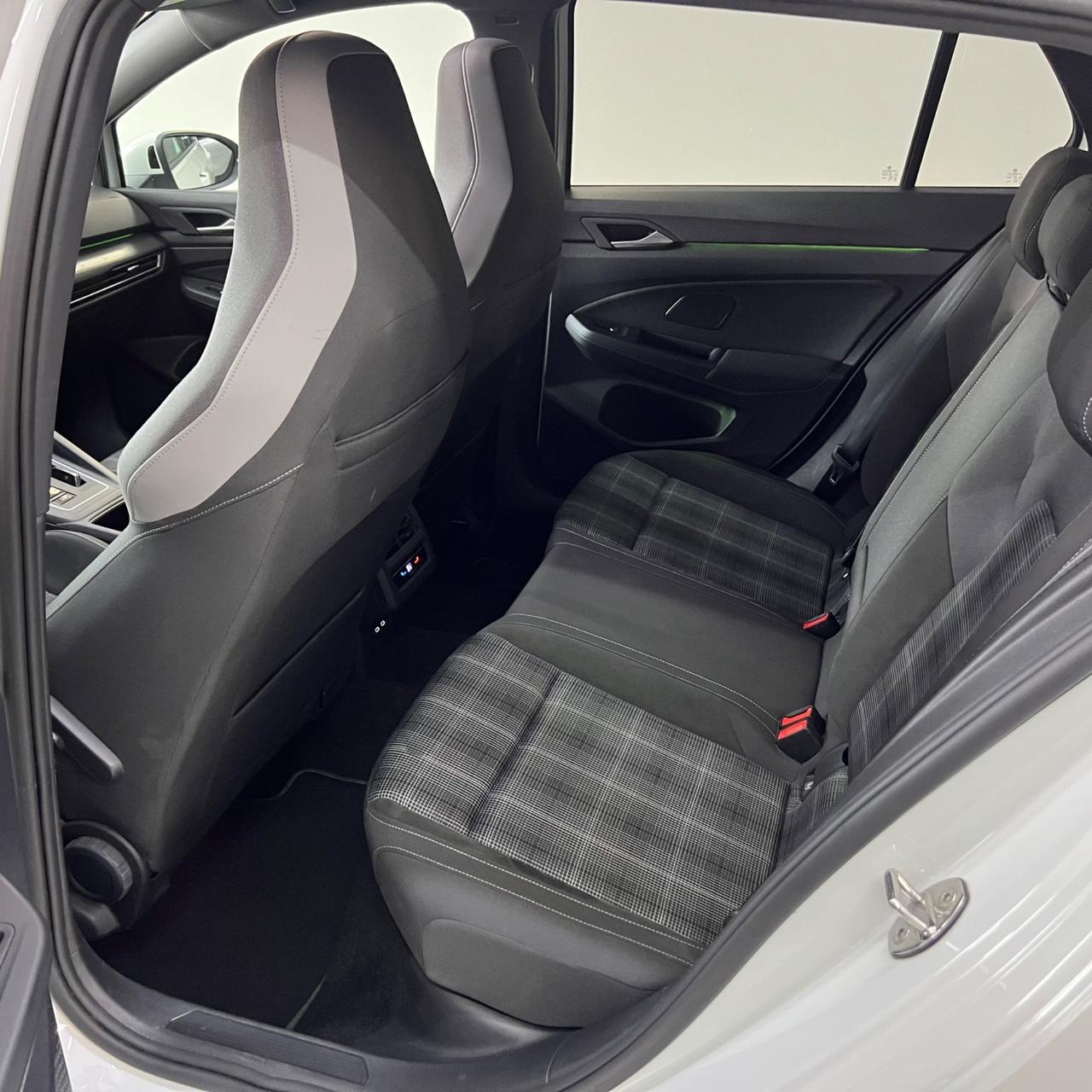 Volkswagen Golf GTD 2.0 TDI DSG 200CV TETTO HARMAN-KARDON