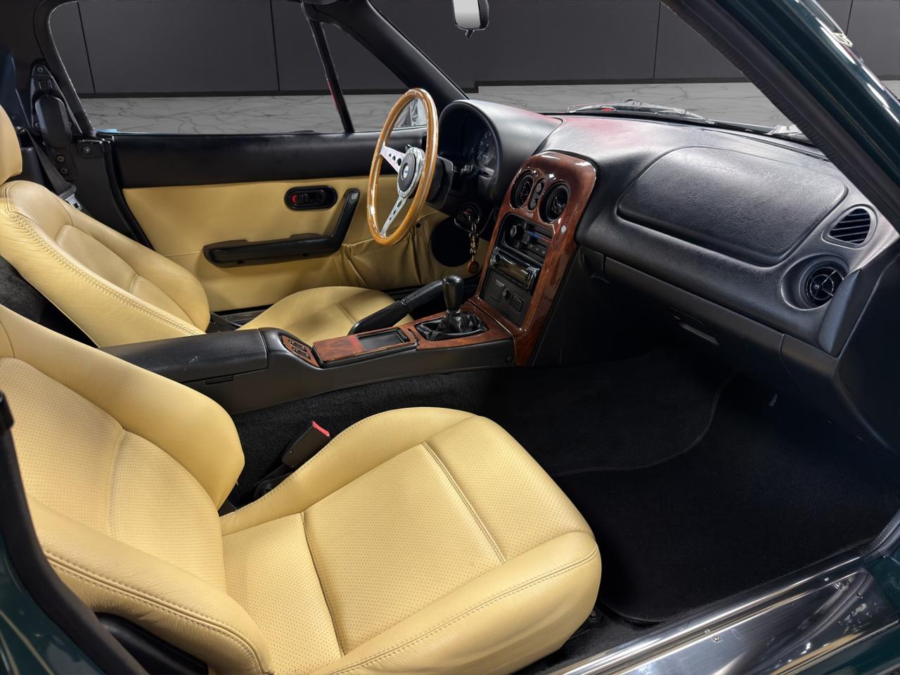 Mazda MX-5 1.6i 16v c/CL