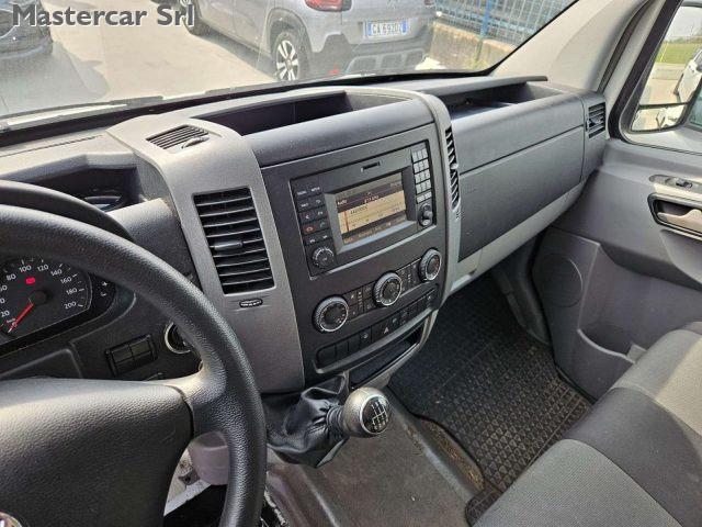 VOLKSWAGEN Crafter Crafter 2.0 TDI Combi 9 Posti - FB520NG