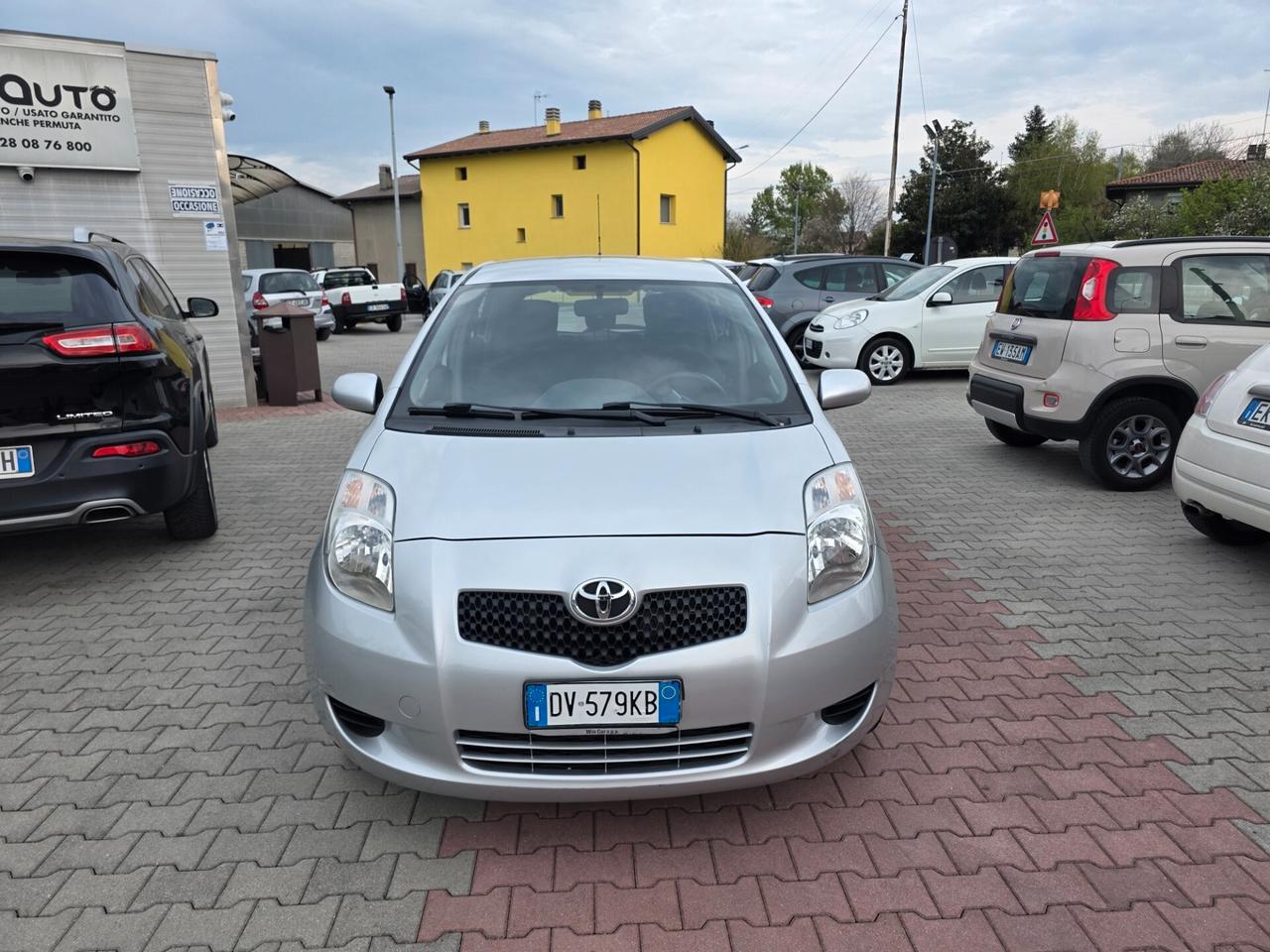 Toyota Yaris 1.0 5 porte