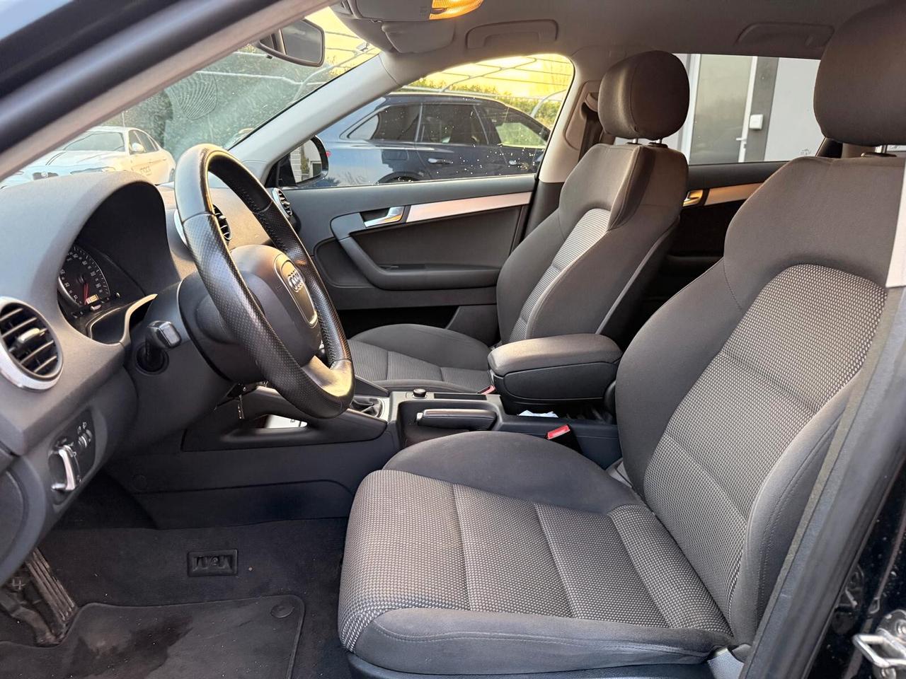 Audi A3 SPB 1.6 TDI CR F.AP. Young Edition