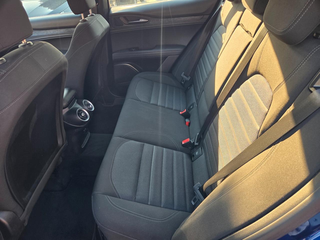 Alfa Romeo Stelvio 2.2 Turbodiesel 190 CV AT8 Q4 Business