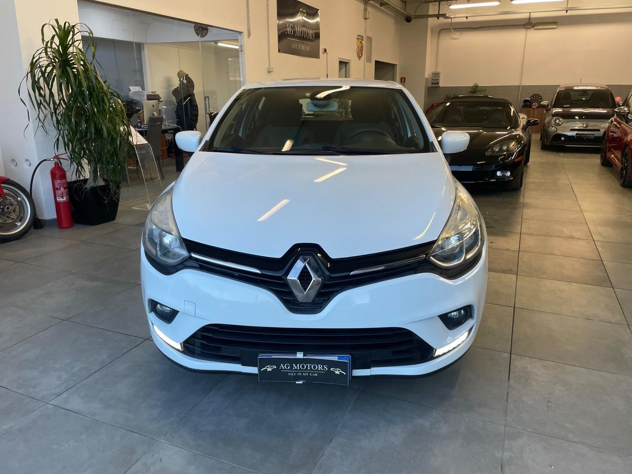 Renault Clio 1.2 75CV 5 porte Zen