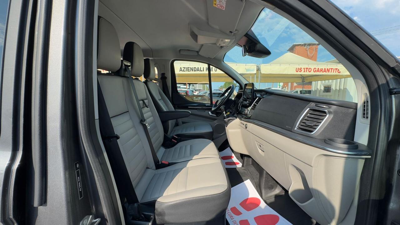 Ford Tourneo Custom 320 2.0 TDCi 185CV PC Titanium X
