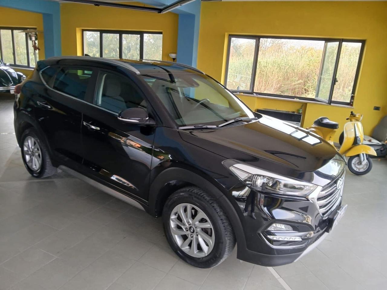 Hyundai Tucson 1.7 CRDi XPossible accetto permute e finanziamenti