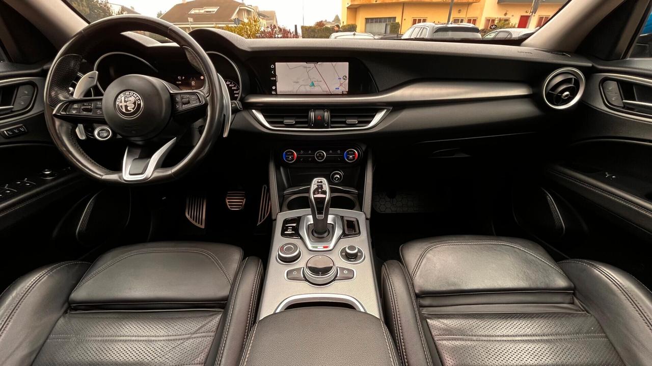 Alfa Romeo Stelvio 2.2 210 CV AT8 Q4 Veloce