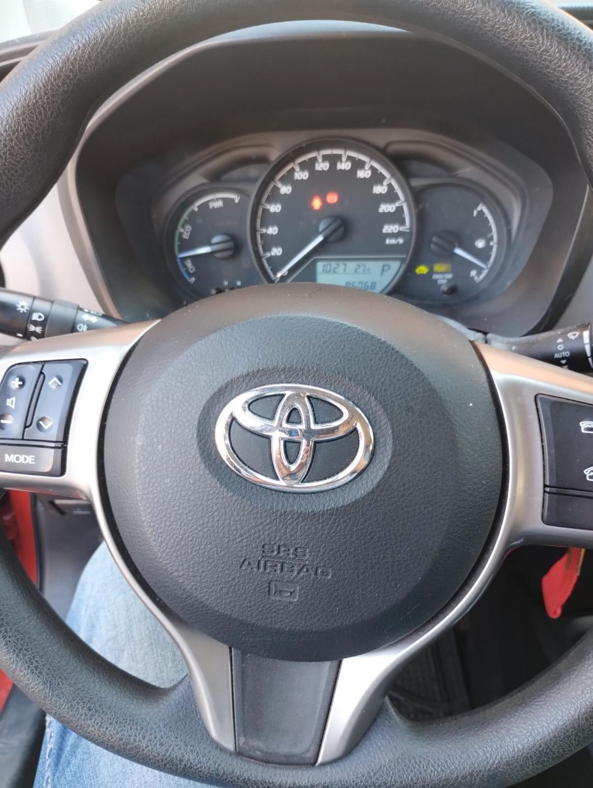Toyota Yaris 1.5 Hybrid 5 porte Active