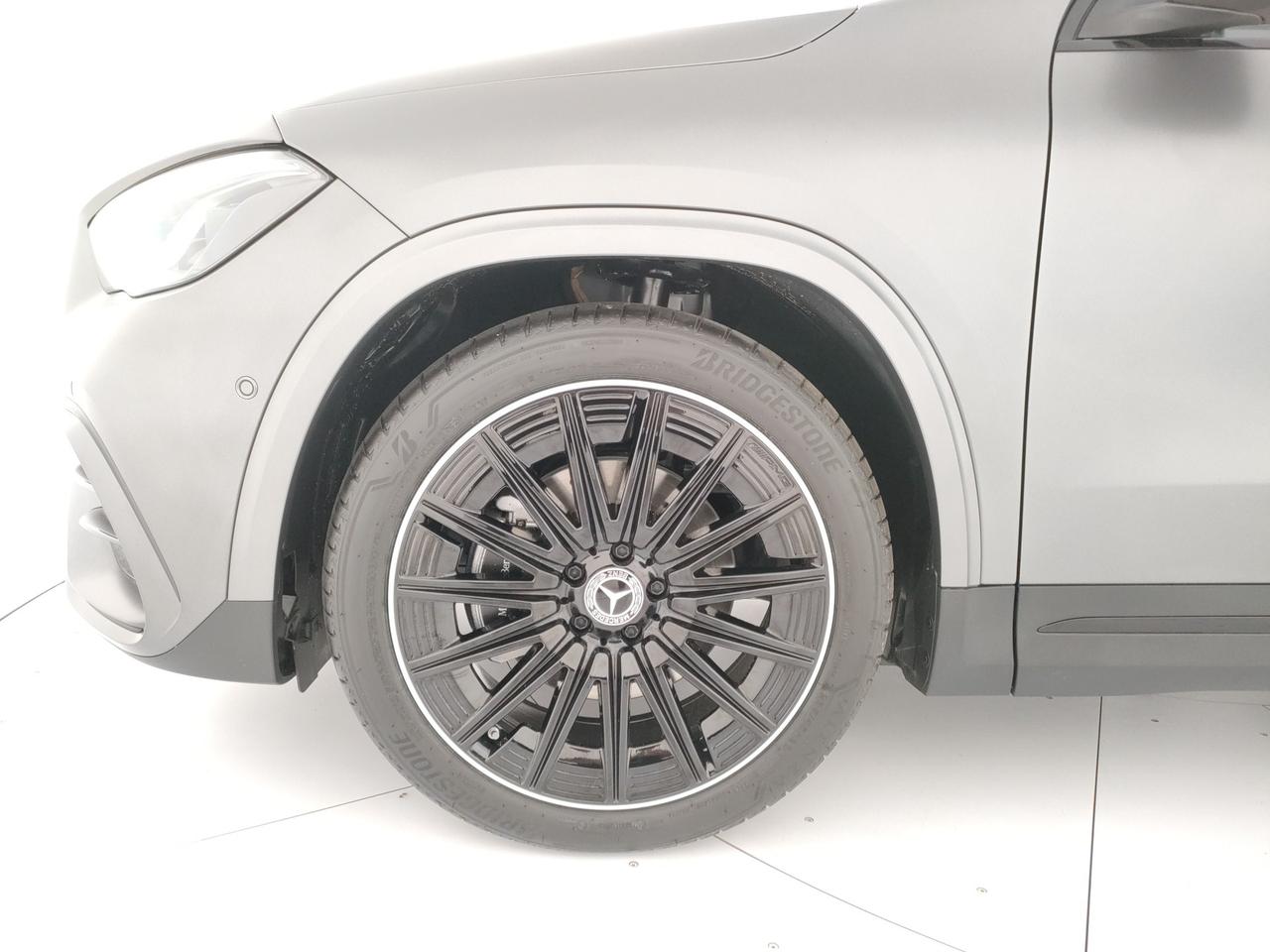 Mercedes-Benz GLA 200 d