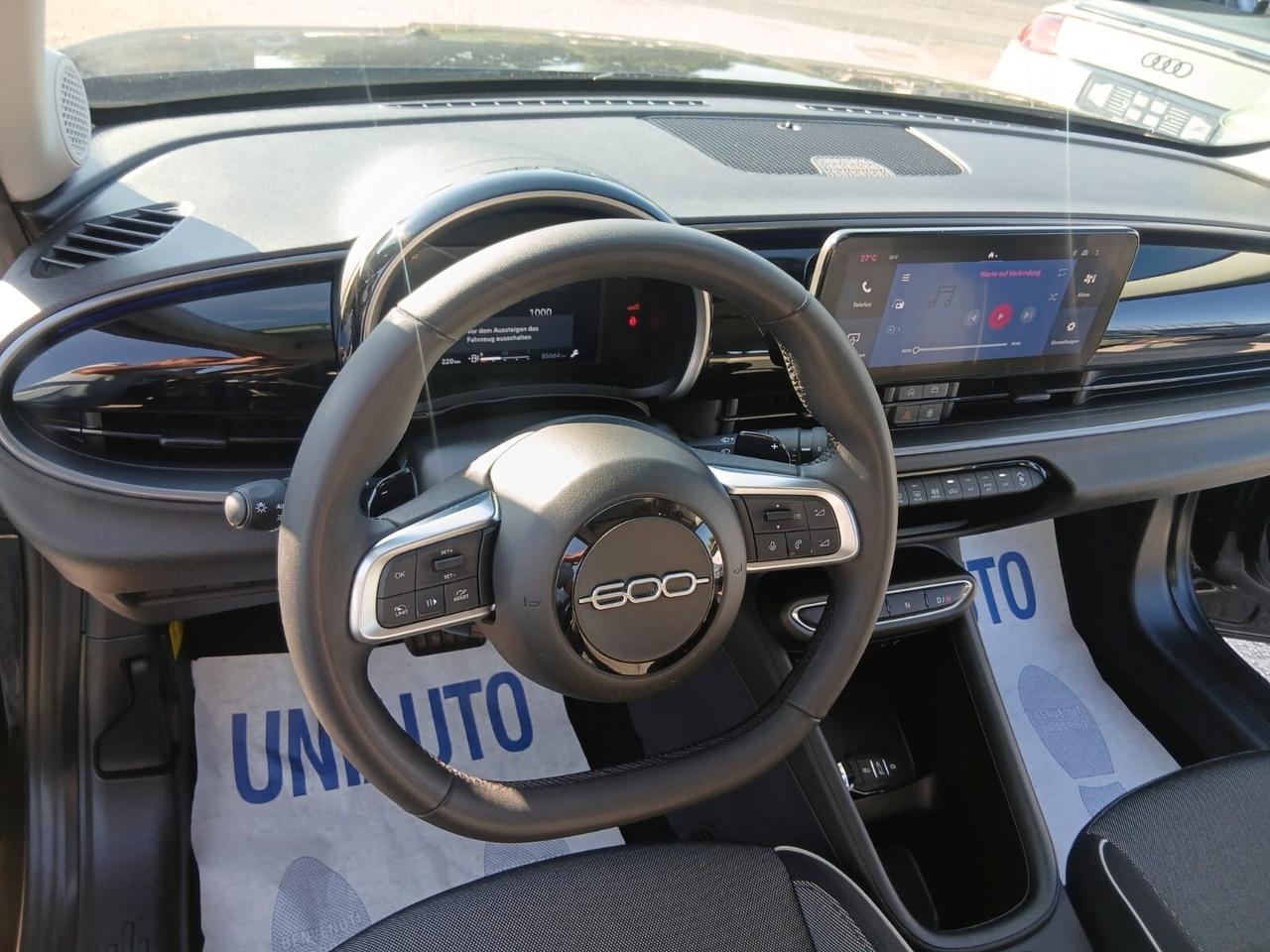 Fiat 600 Hybrid 100 CV DCT MHEV
