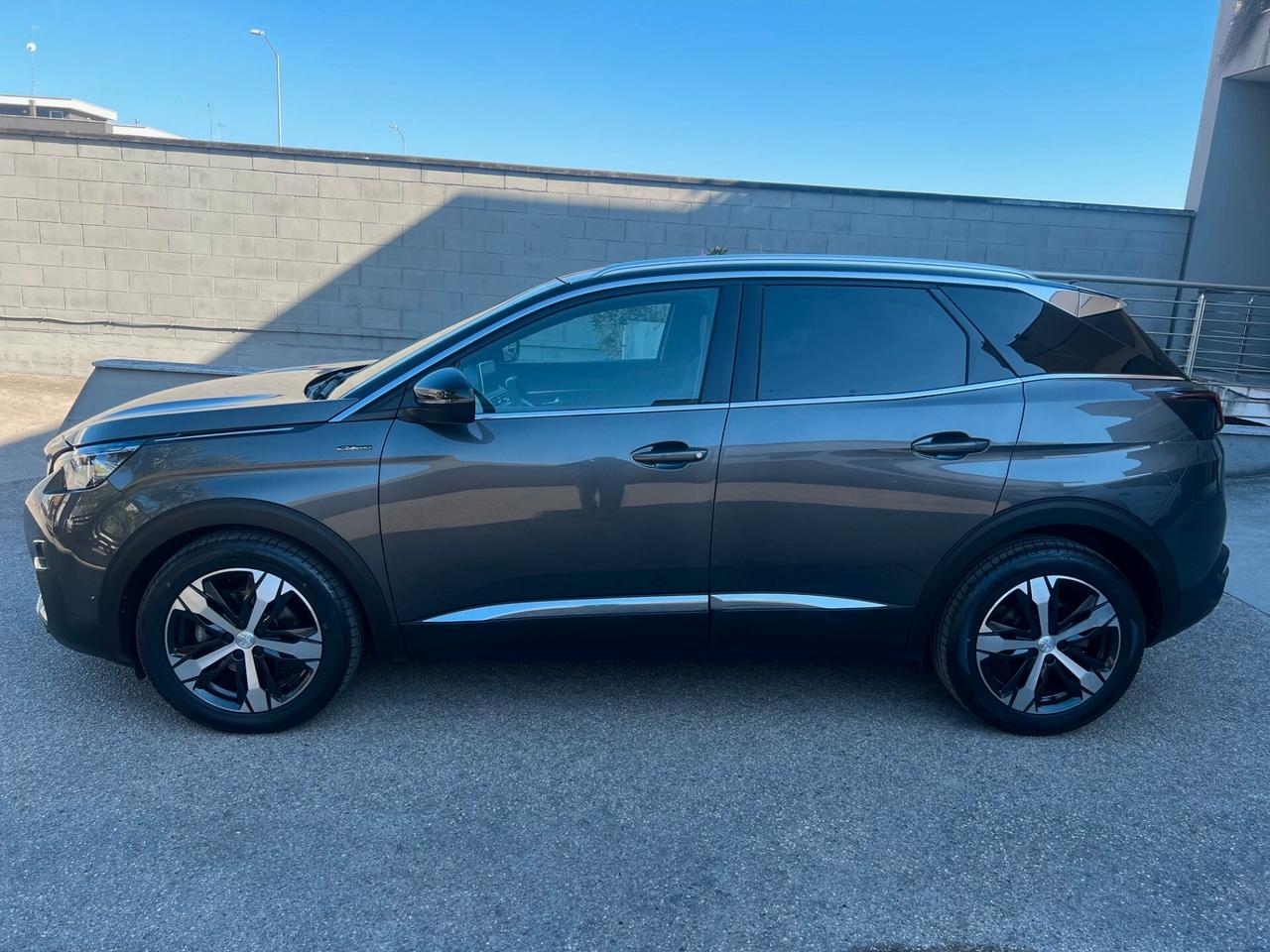 Peugeot 3008 1.5 bluehdi 130cv GT LINE LED/CAMERA/PELLE PERFETTA!