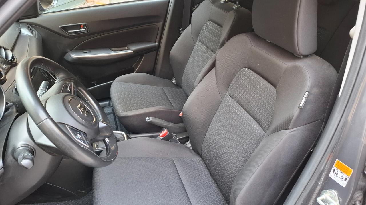 Suzuki Swift 1.2 Hybrid Top