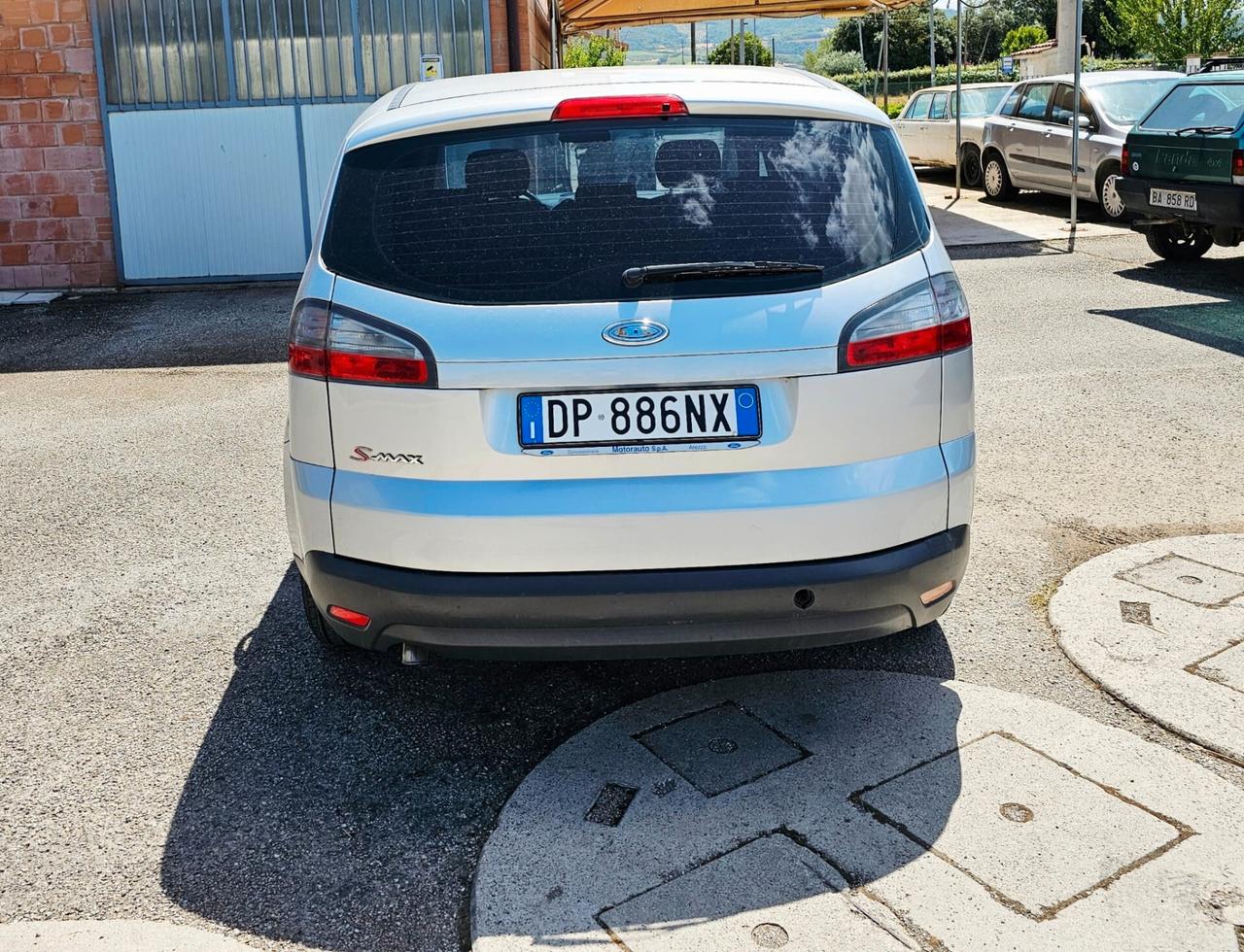 Ford S-Max 2.0 TDCi 140CV Titanium