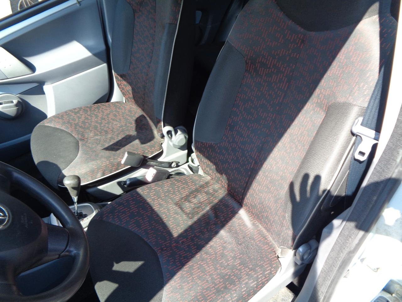 Toyota Aygo 1.0 12V VVT-i 5 porte Sol