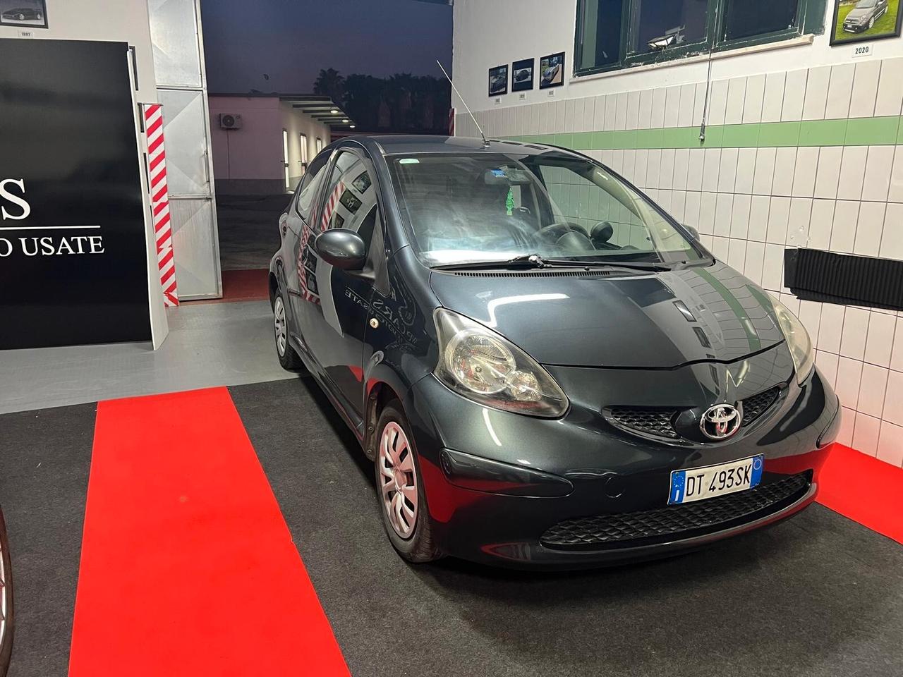 Toyota Aygo 1.0 12V VVT-i 3 porte Sol