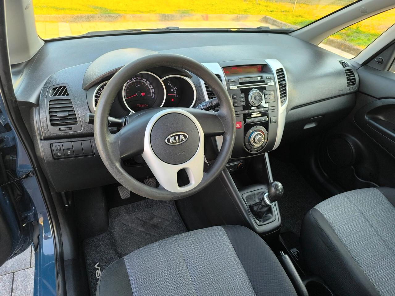 Kia Venga 1.4 benzina neopatentati 4 porte economic