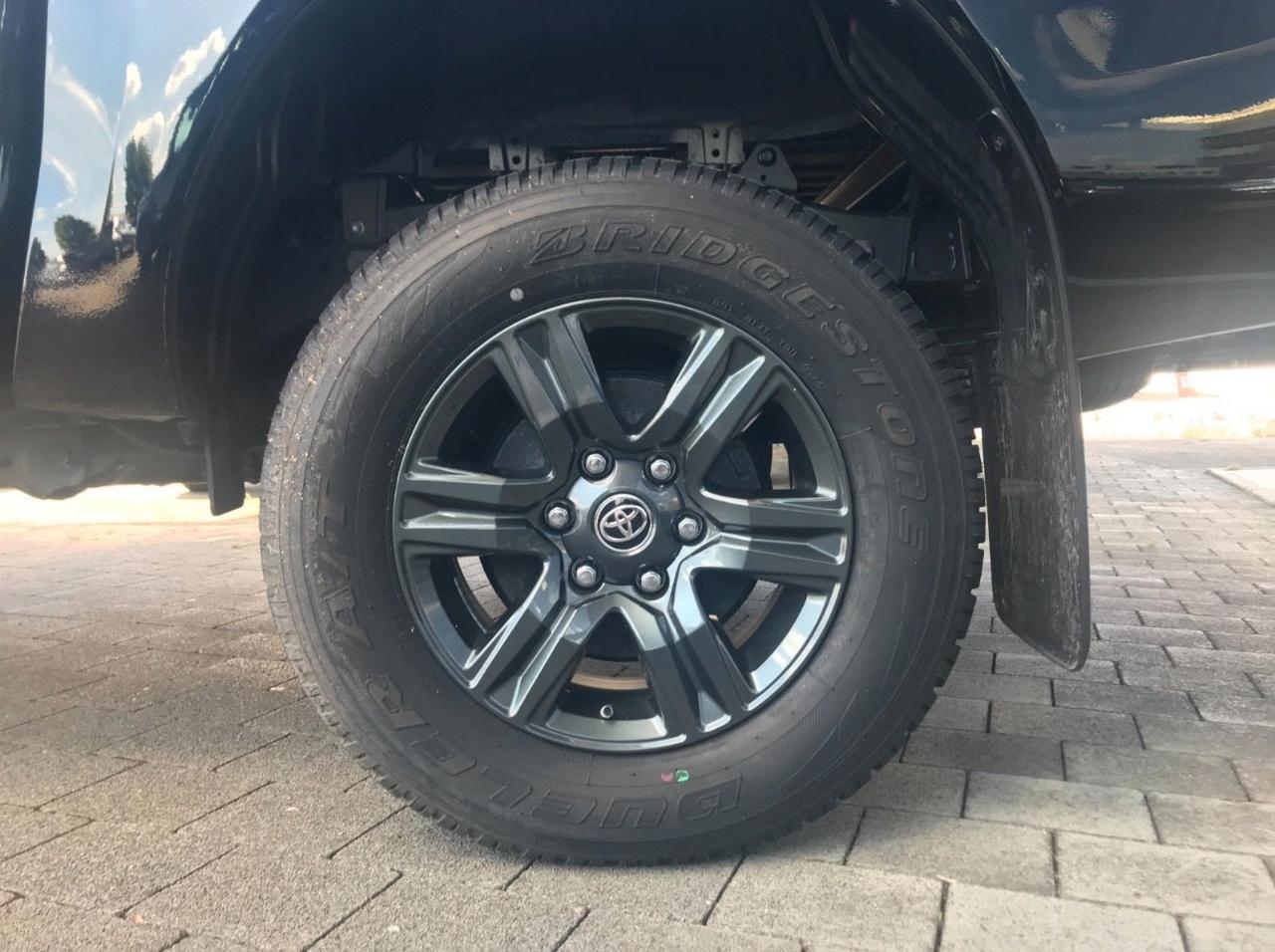 Toyota Hilux Double Cab Comfort 4WD Aut.