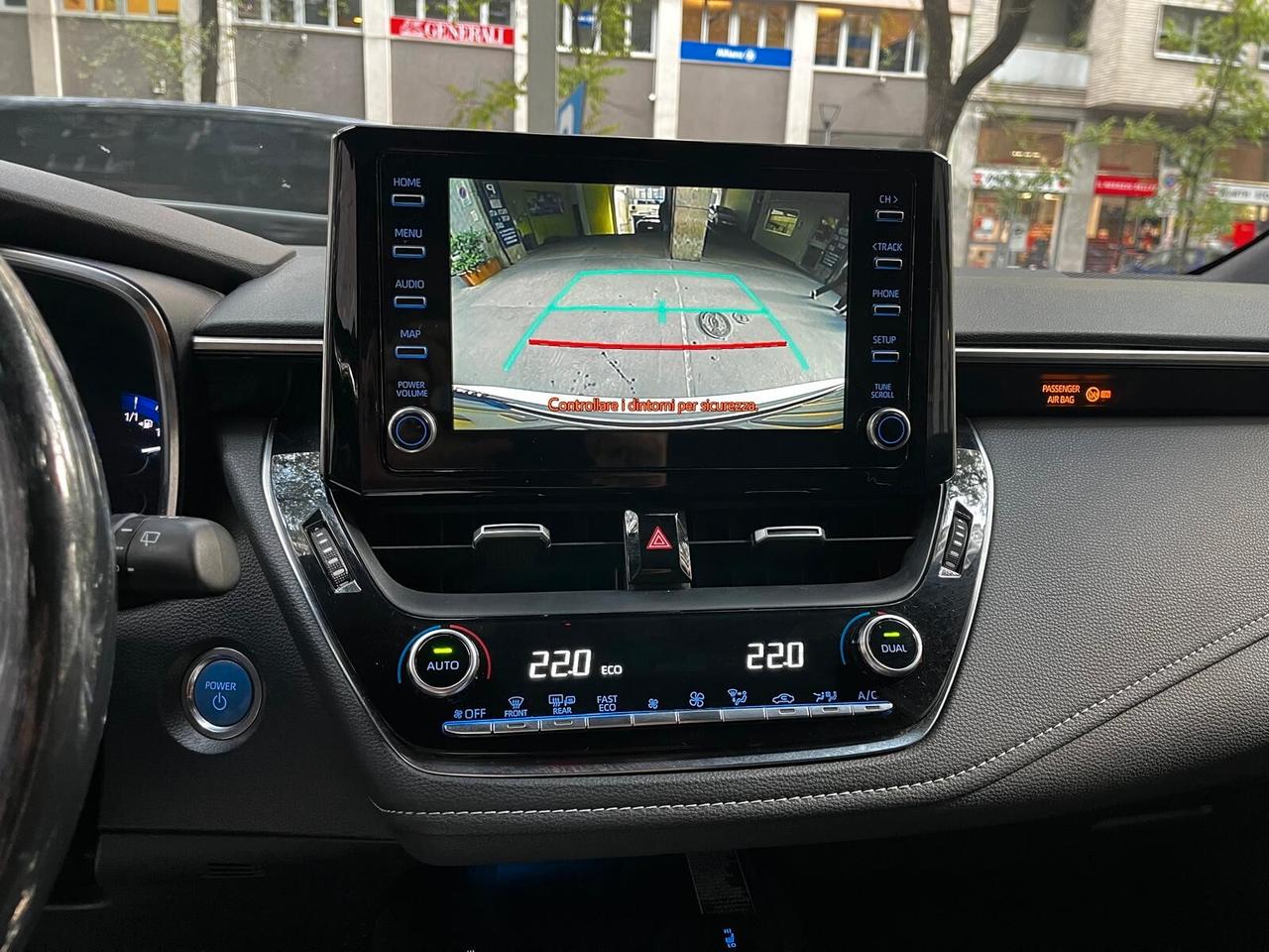 Toyota Corolla Touring Sports 2.0 Hybrid Business