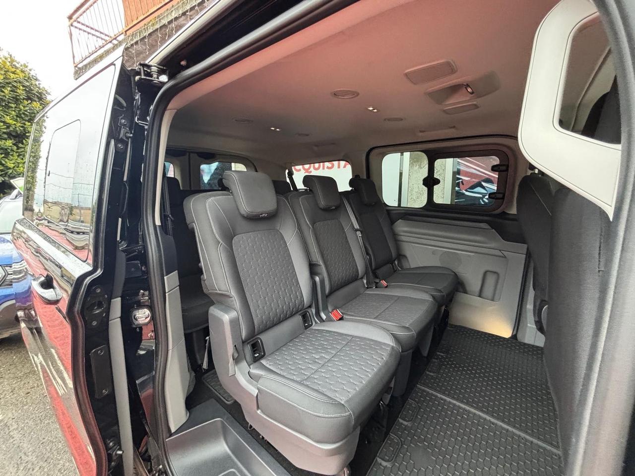 Ford Transit custom 2.0 TDCI eco blue 150 CV titanium 9 posti