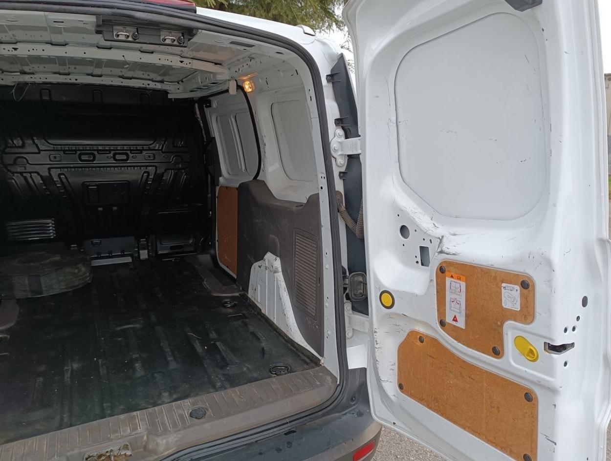 Ford transit connect 3posti prezzo + IVA