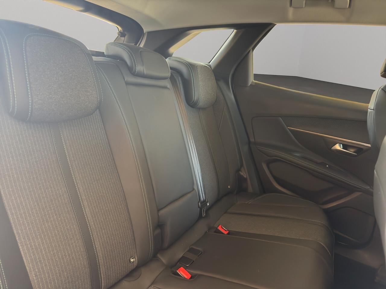 Peugeot 3008 BlueHDi 130 S&S Allure Pack