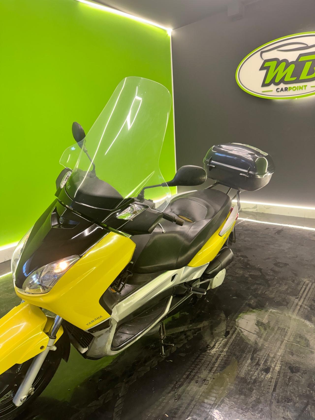 Yamaha X-Max 250