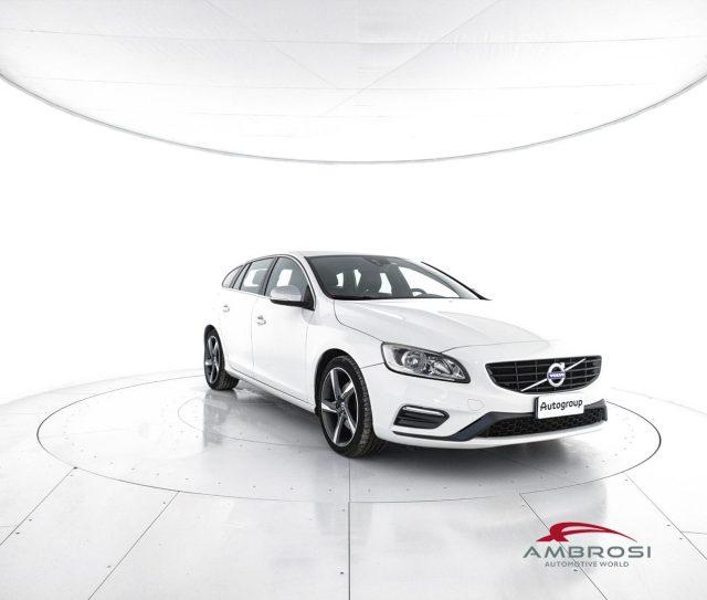 VOLVO V60 D2 Geartronic R-design - AUTOCARRO N1