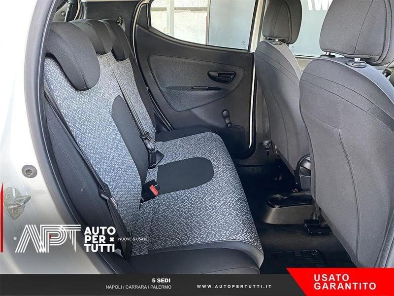 Lancia Ypsilon Ypsilon 1.0 firefly hybrid Silver s&s 70cv