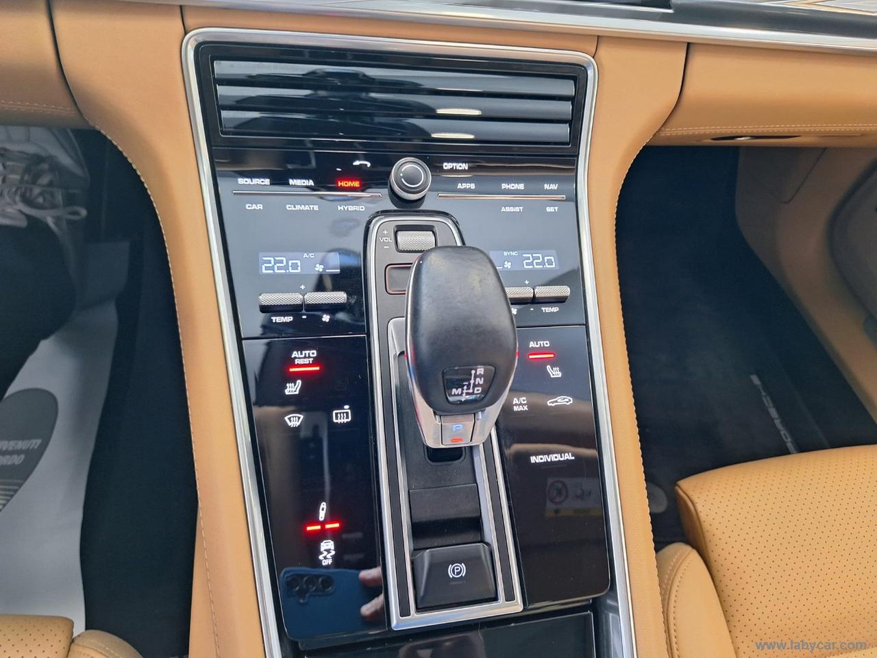 PORSCHE Panamera 4 E-Hybrid Sport Turismo