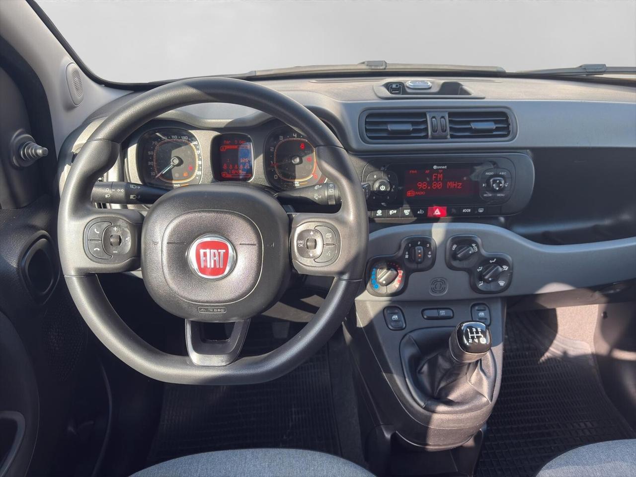 Fiat Panda 1.2 Lounge 69cv UConnect NEOPATENTATI