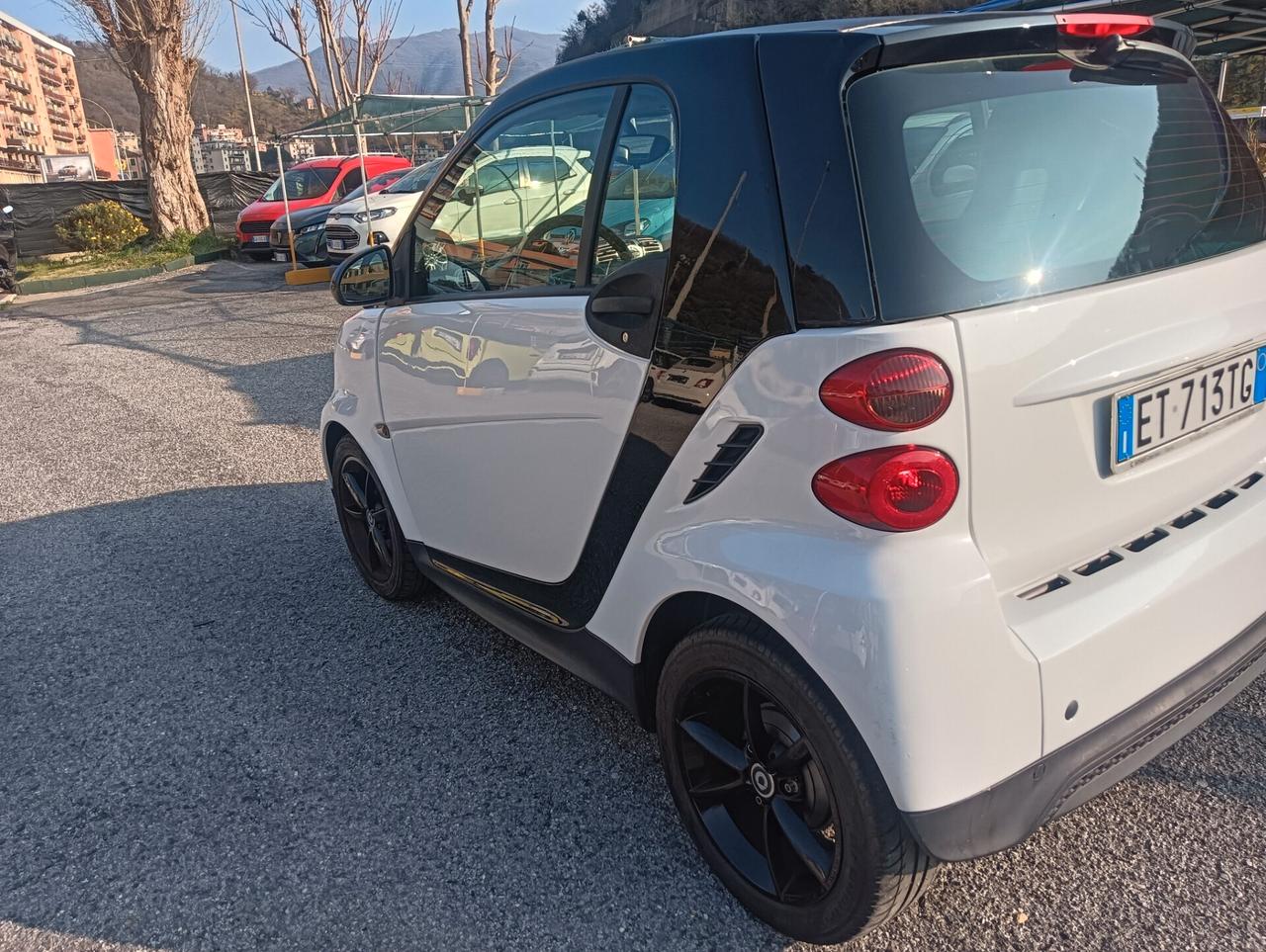 Smart ForTwo 1000 45 kW MHD coupé pure