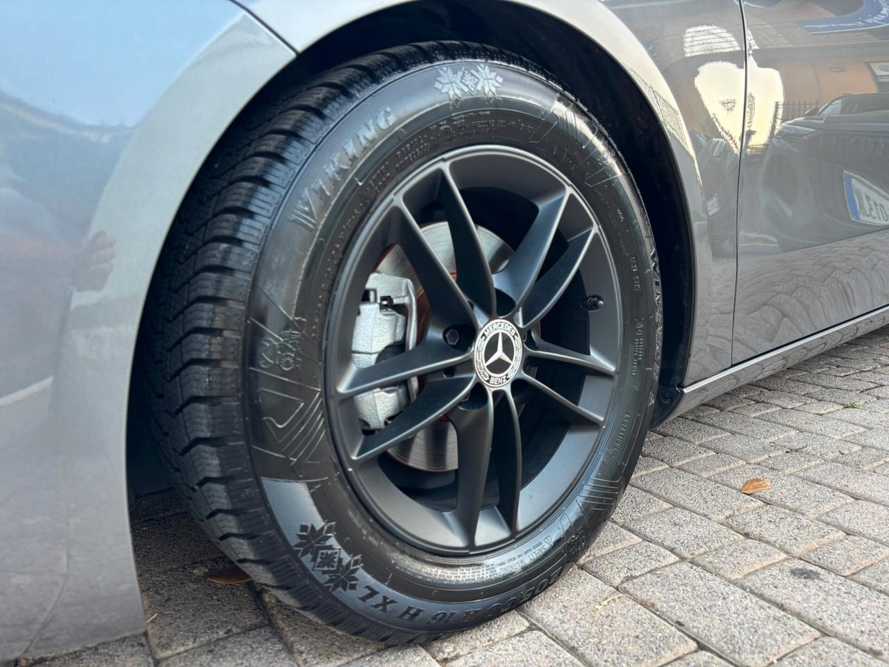 Mercedes-benz A 180 d Automatic Sport FULL LED