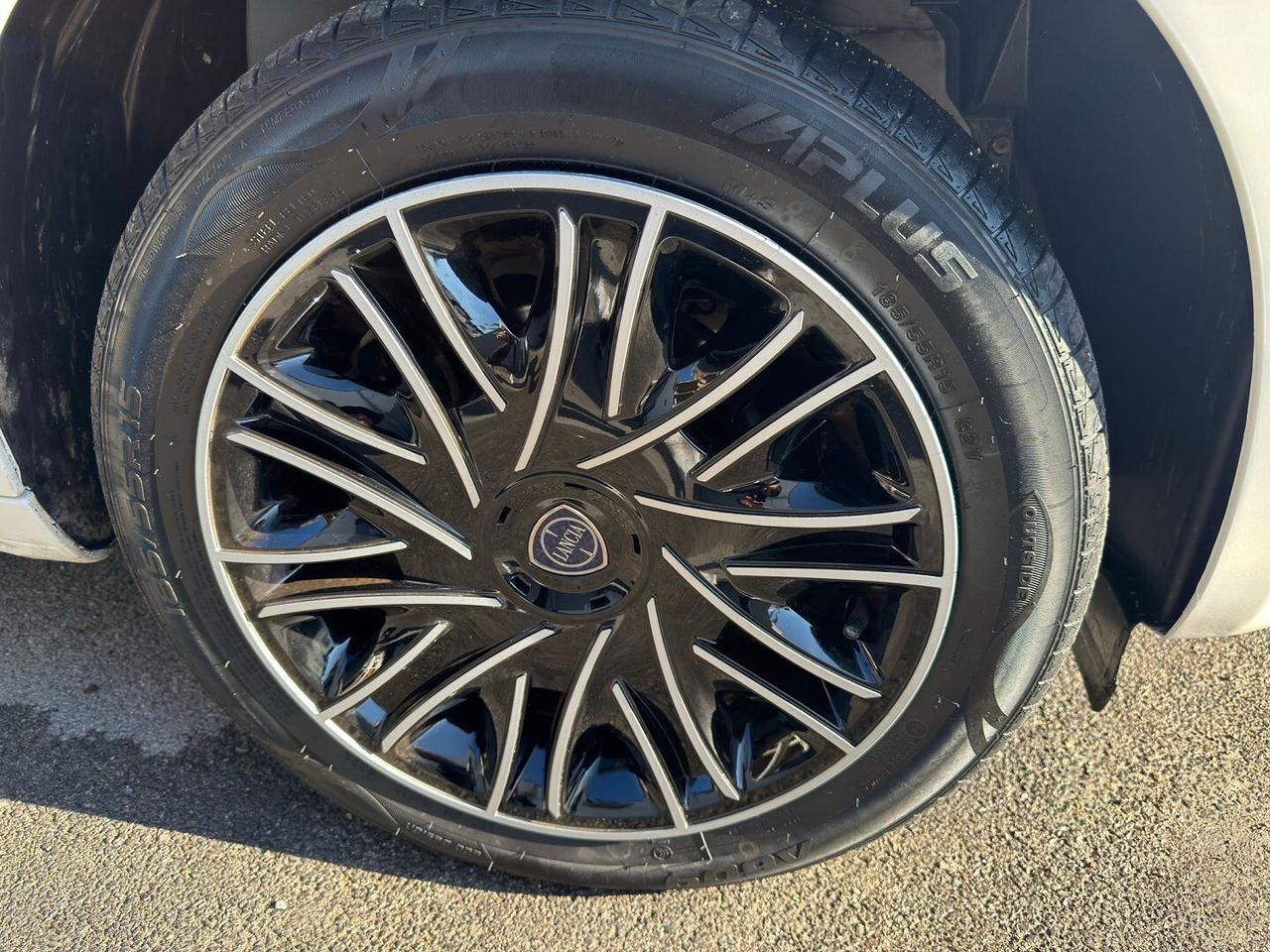 Ypsilon 1.2 69 CV My19 S&S Gold