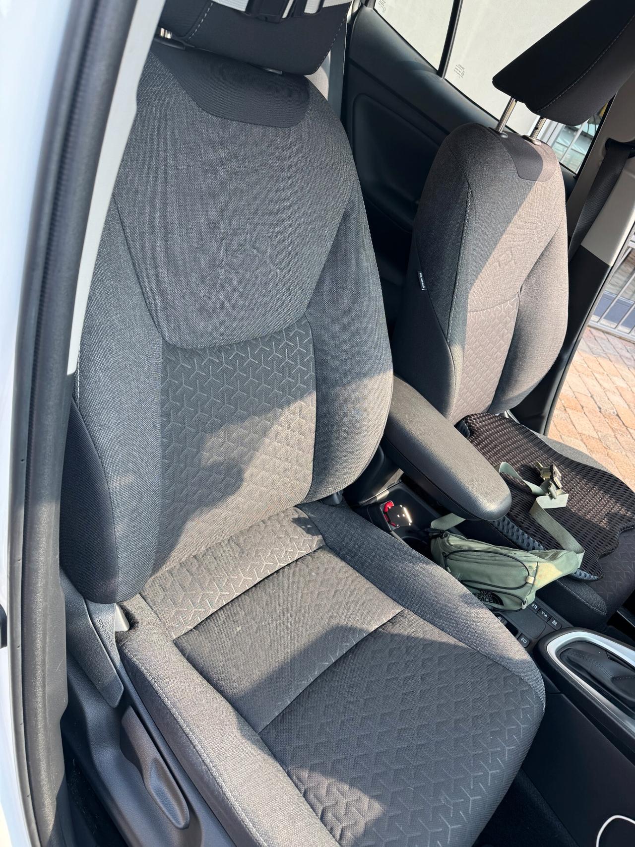 Toyota Yaris Cross 1.5 Hybrid 5p. E-CVT Business 85kw