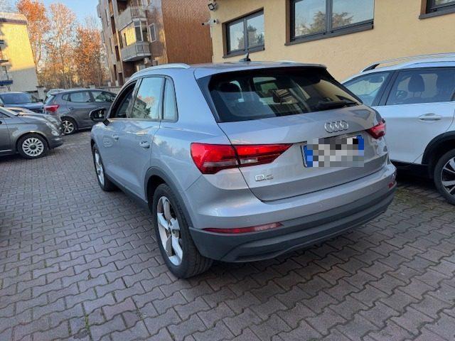 AUDI Q3 35 TDI S tronic