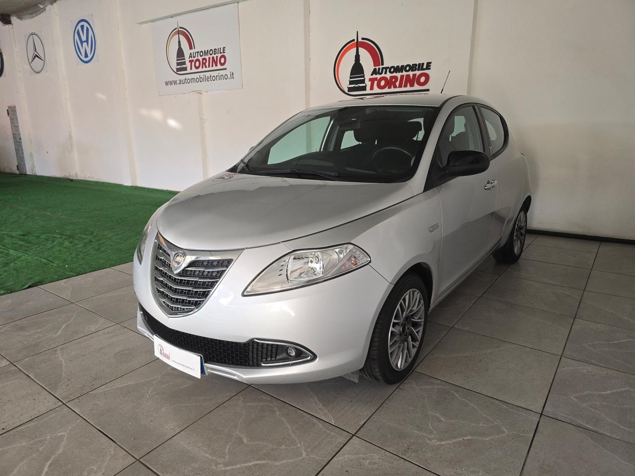 Lancia Ypsilon 0.9 TwinAir 85 CV 5 porte S&S Platinum