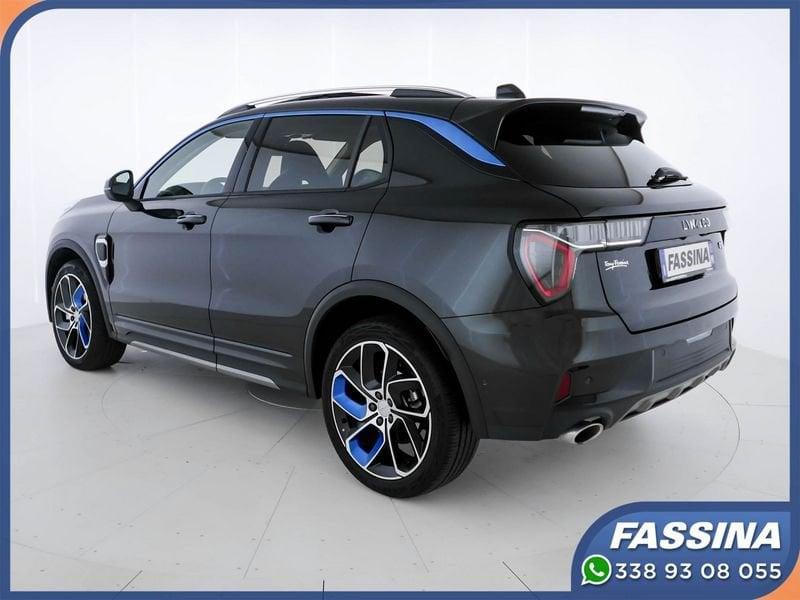 Lynk & Co 01 PHEV