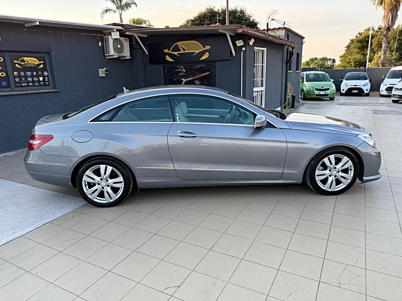 Mercedes-benz E 220 E 220 CDI BlueEFFICIENCY Avantgarde AMG