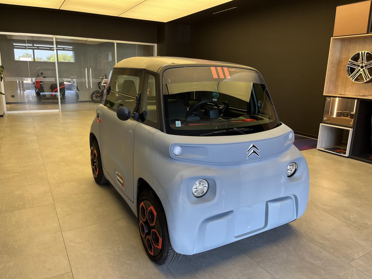 CITROEN AMI - AMI ORANGE