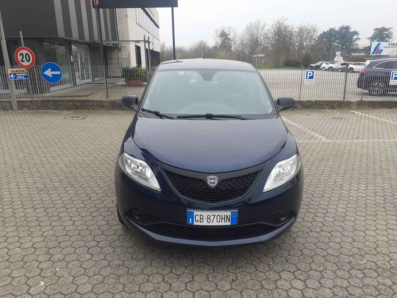 Lancia Ypsilon 1.0 FireFly 5 porte S&S Hybrid Ecochic Gold