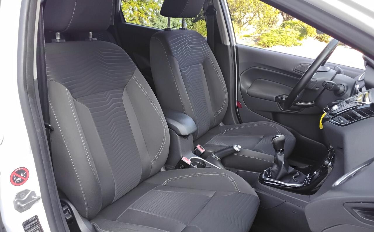 Ford Fiesta 1.5 TDCi 75CV 5 porte Titanium