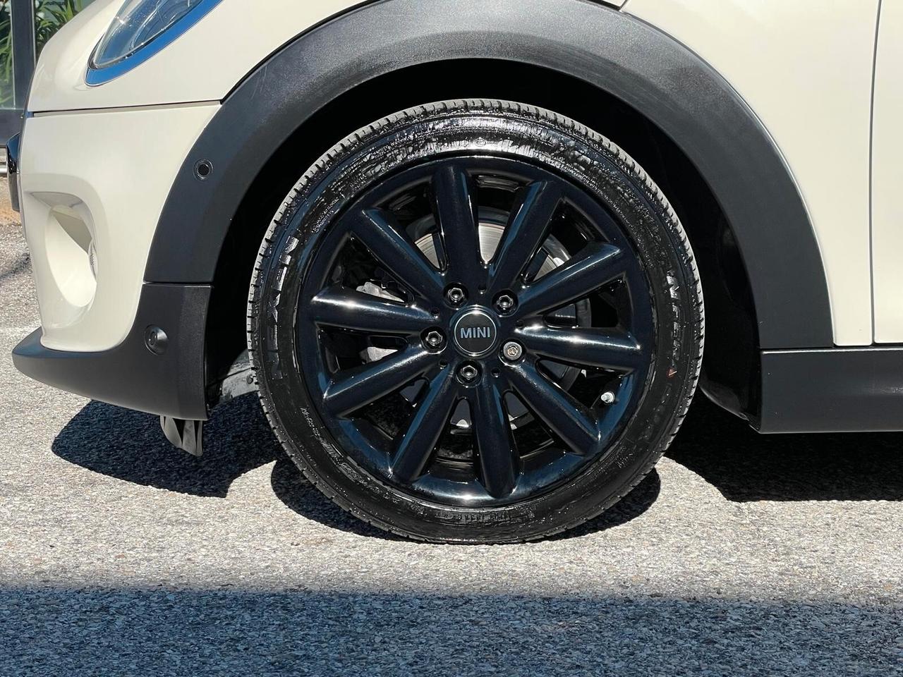 Mini Cooper Hype Cabrio 1.5 Benz 136 cv Automatica