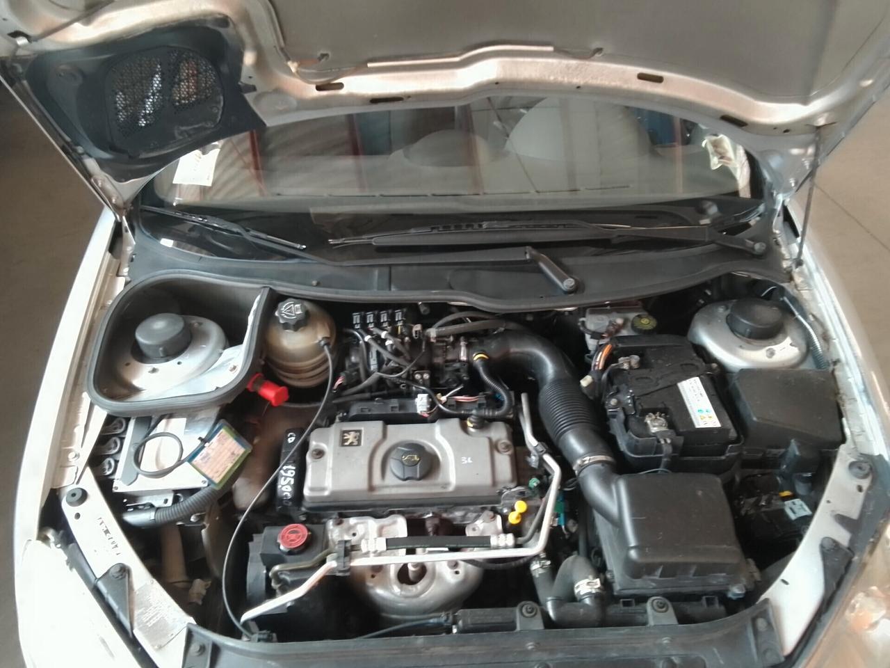 Peugeot 206 1.1 BENZINA OK NEO