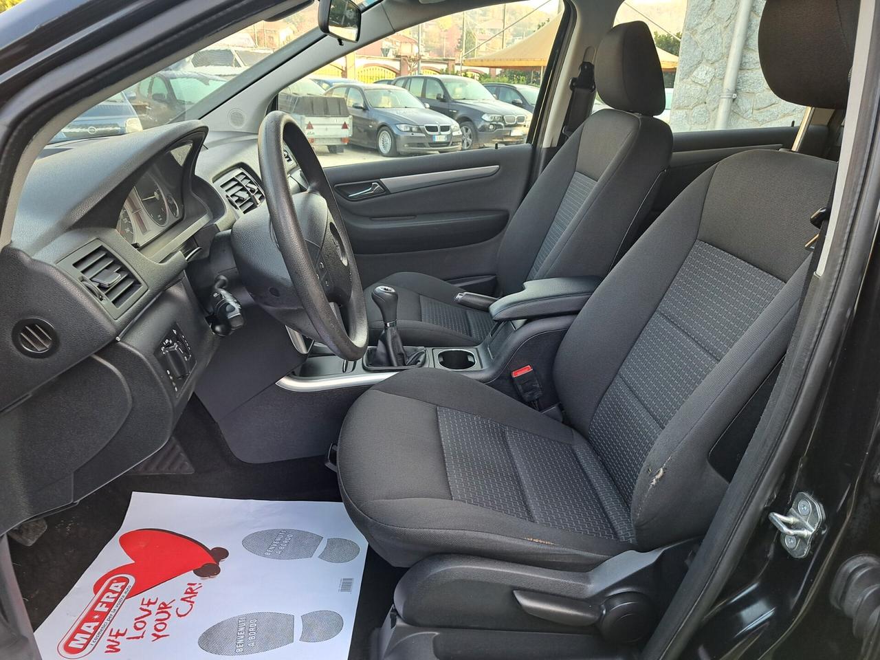 Mercedes-benz B 180 CDI Premium / UNICO PROPRIETARIO SOLO 90.000 KM