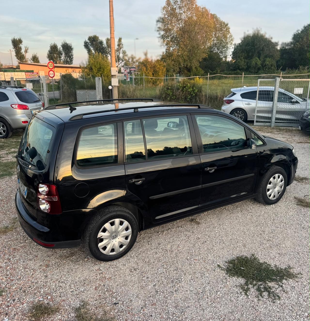 Volkswagen Touran 2.0 Trendline Ecofuel 7 P.ti